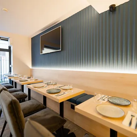 Park Hotell 3*